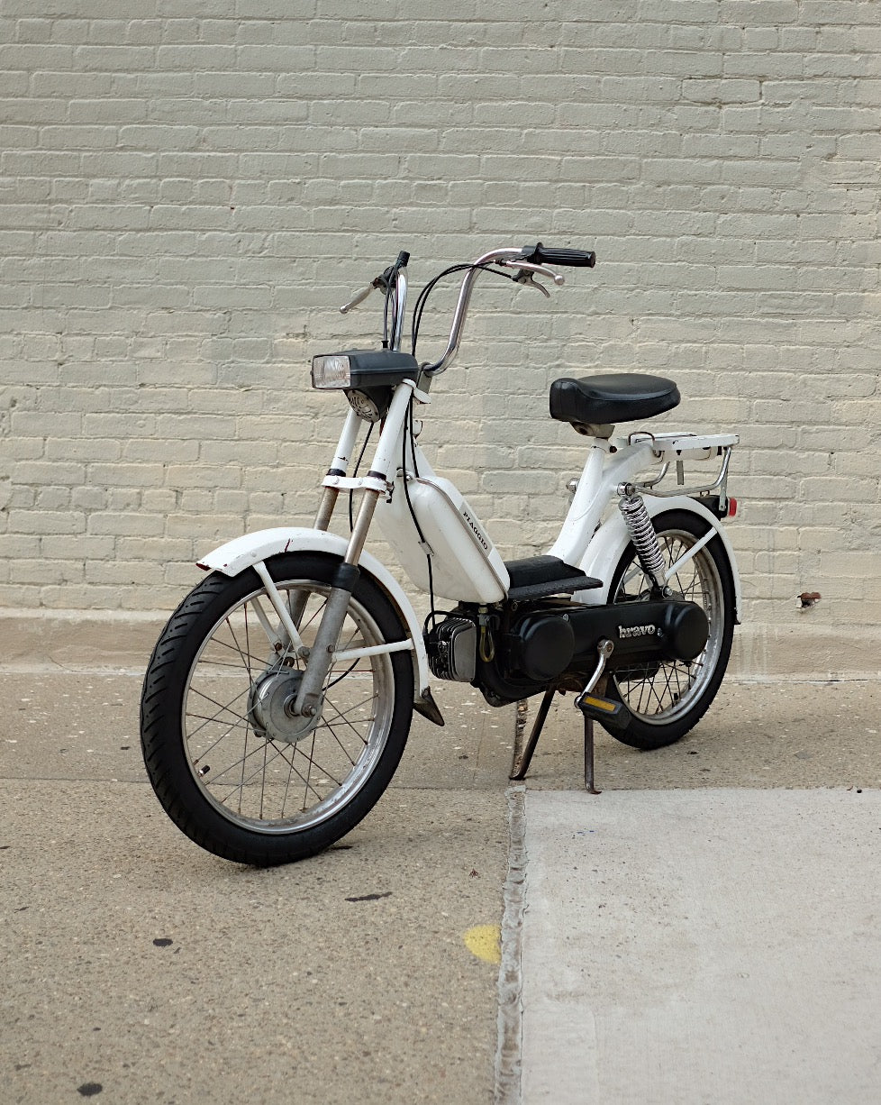 Vespa Piaggio Bravo - White - 1978