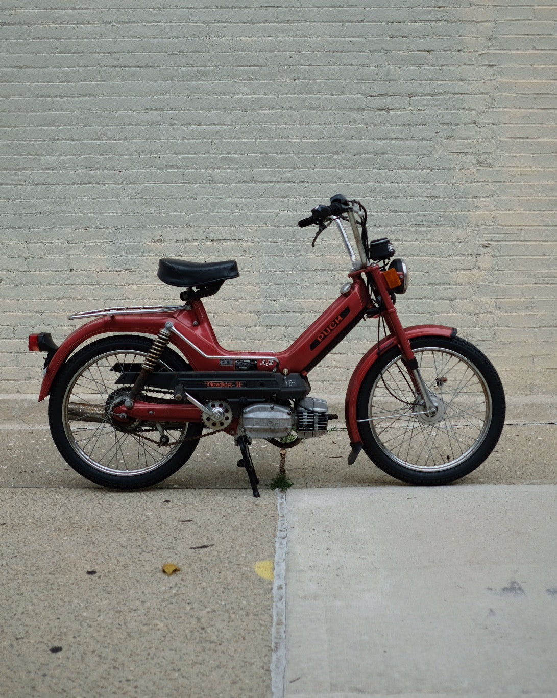 Puch Newport II - Metallic Red