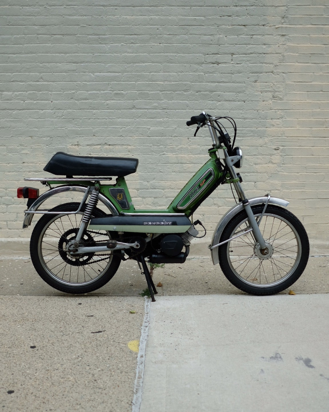 Peugeot 103 Moped - Green