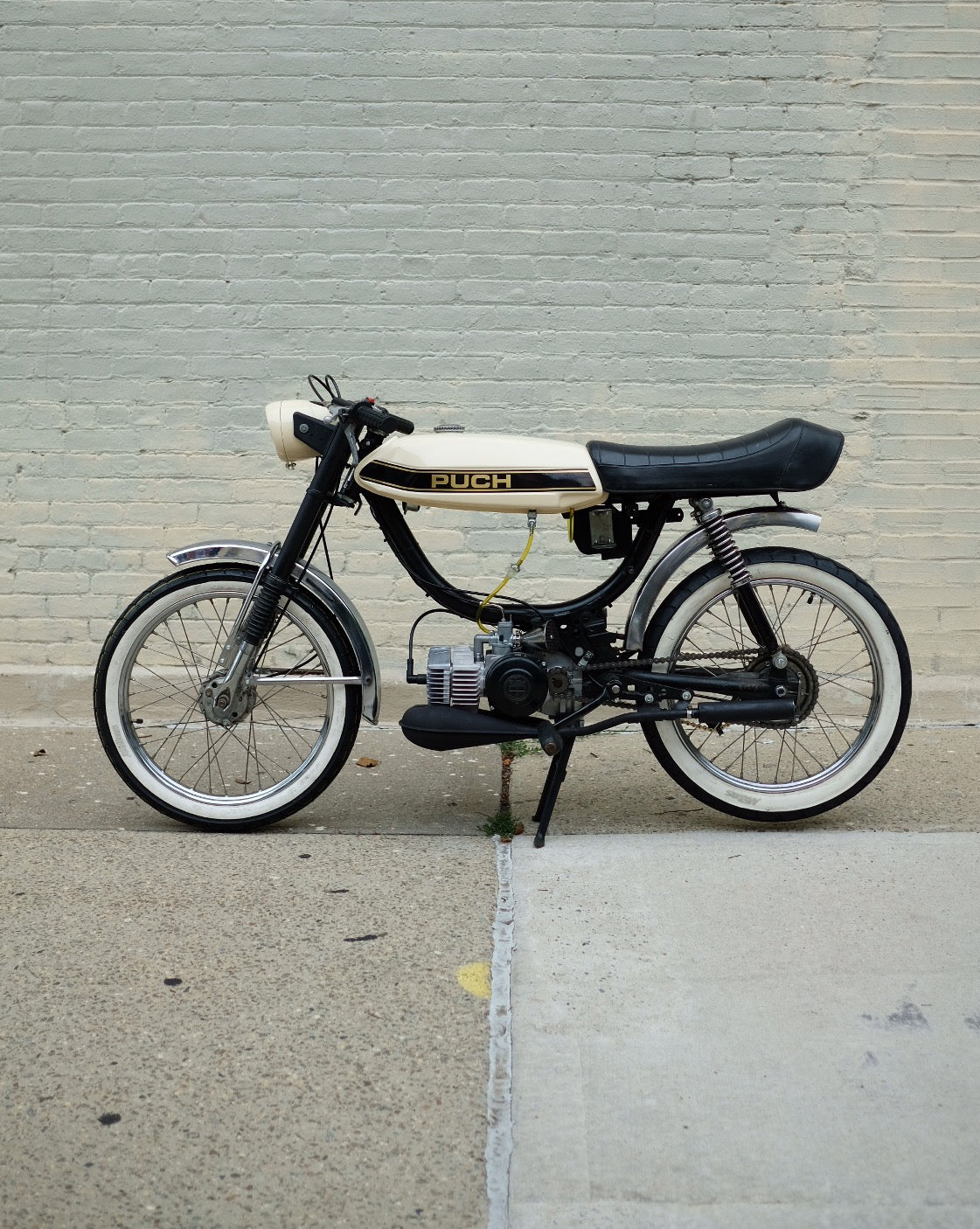 Puch Magnum XK - “Cafe Crème” Cream/Black
