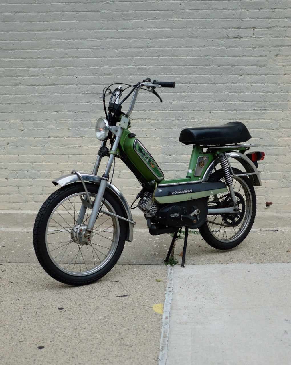Peugeot 103 Moped - Green