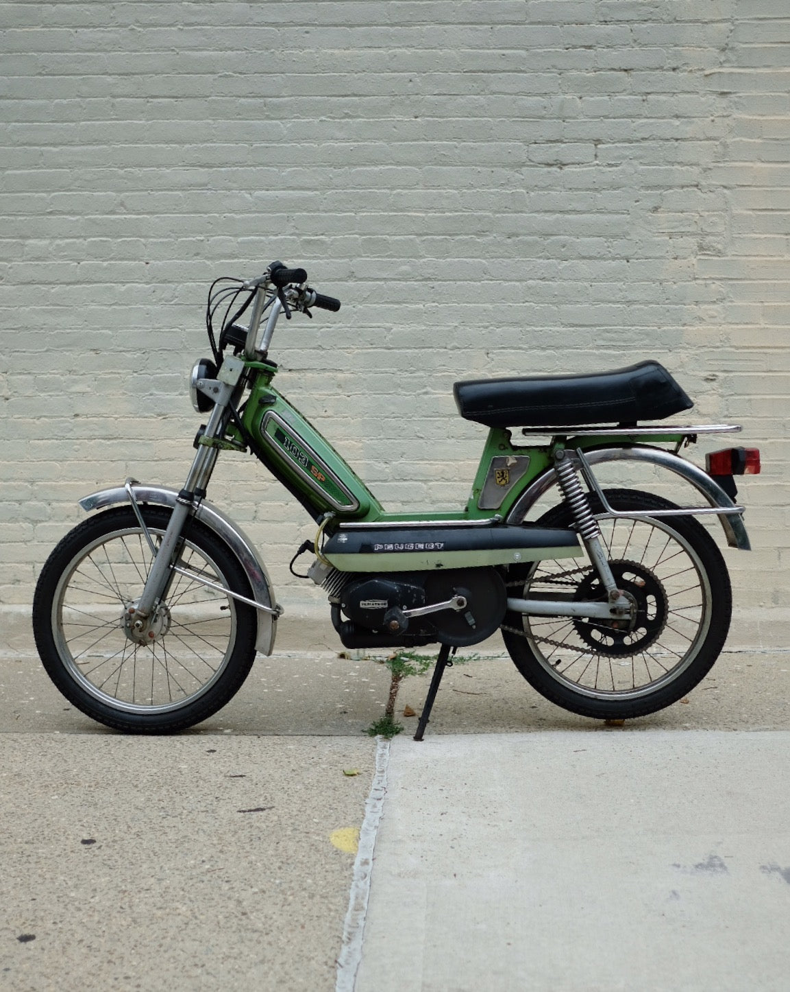 Peugeot 103 Moped - Green